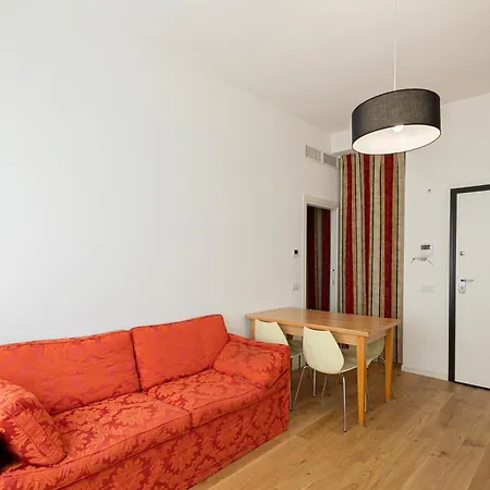 Moderno Bilocale In Zona Monumentale Daire Milano