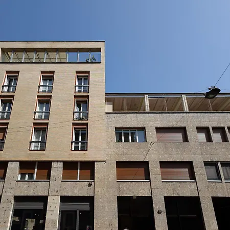 Moderno Bilocale In Zona Monumentale * Milano